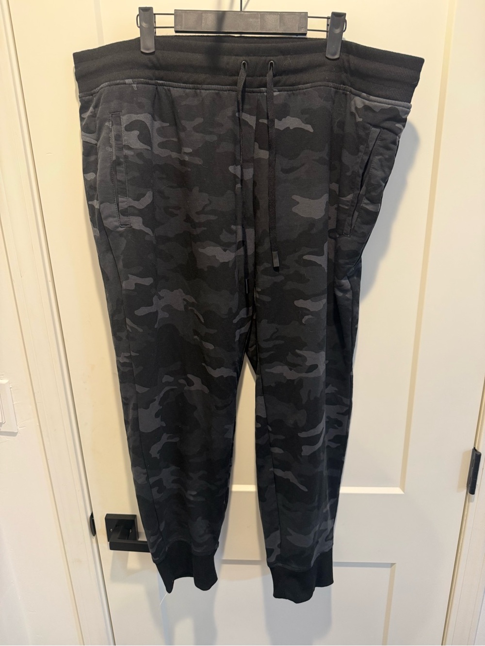 Athletic- Black & Gray Camo Jogger Sweatpants - Drawstring Waist